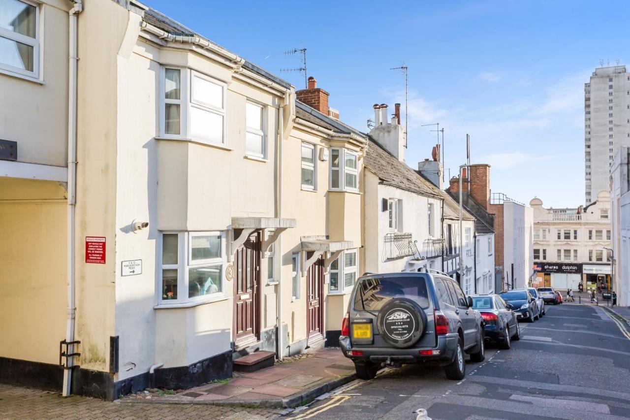 Modern Mews House With Free Parking Space, And Patio By Huluki Sussex Stays Brighton Kültér fotó